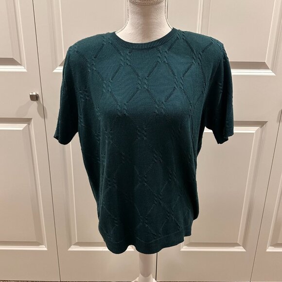 Alfred Dunner Size Medium short sleeve hunter green sweater excellent condition - Picture 1 of 3